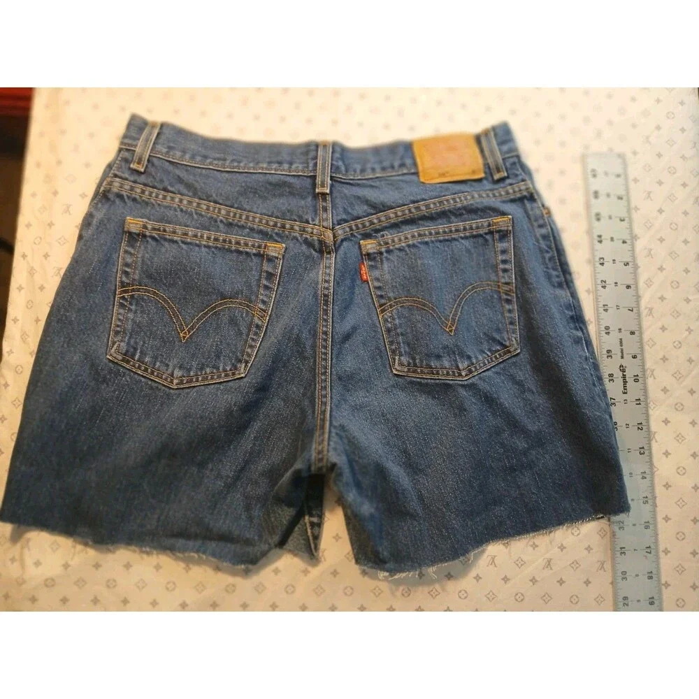 Levi's 550s Classic Relaxed Fit Blue Cotton Denim Shorts 5-Pocket Distressed 16m